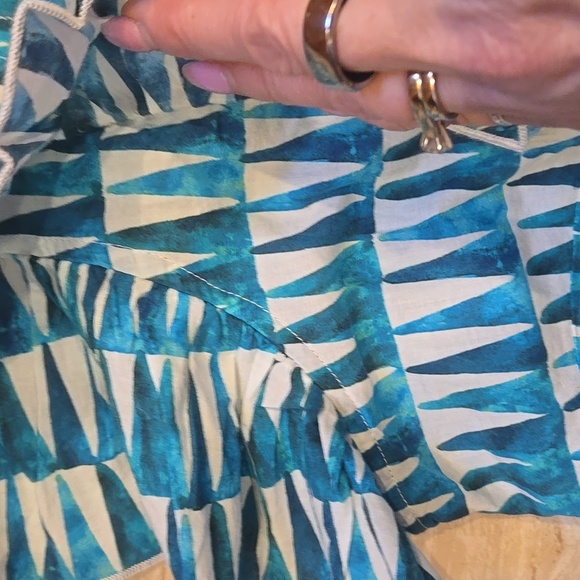 Hatley Geometric Print Tiered Ruffle Sleeve Vneck Tank Blouse - Picture 7 of 12